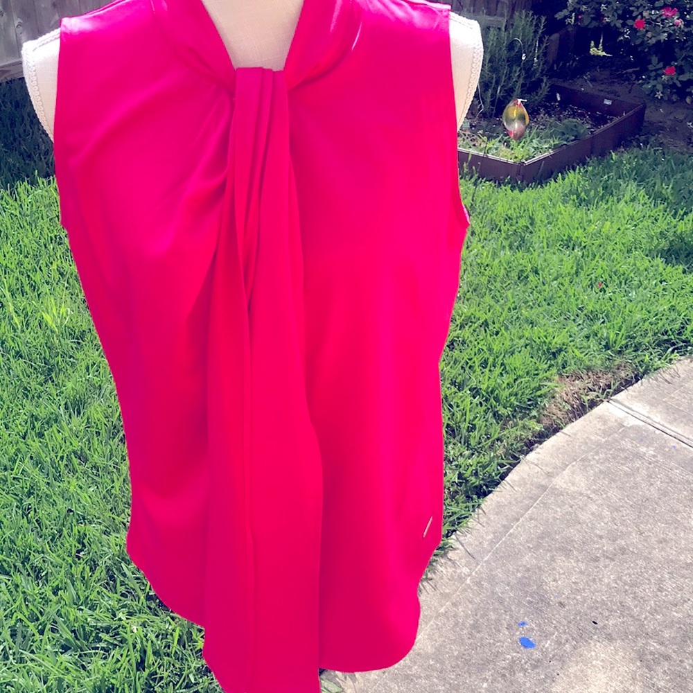 Marc York York very classy pink top